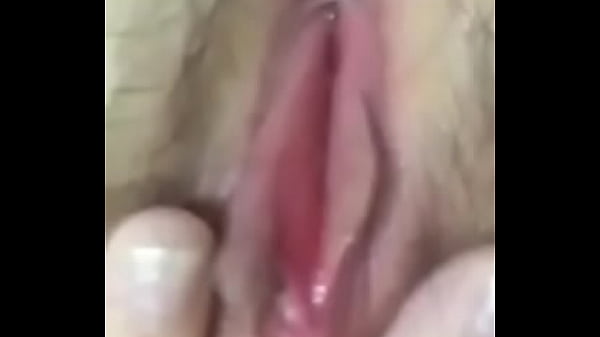 Xoa cái lồn cho trai coi