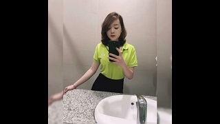 Em nhân viên ngân hàng thích đụ khách chịch lắm